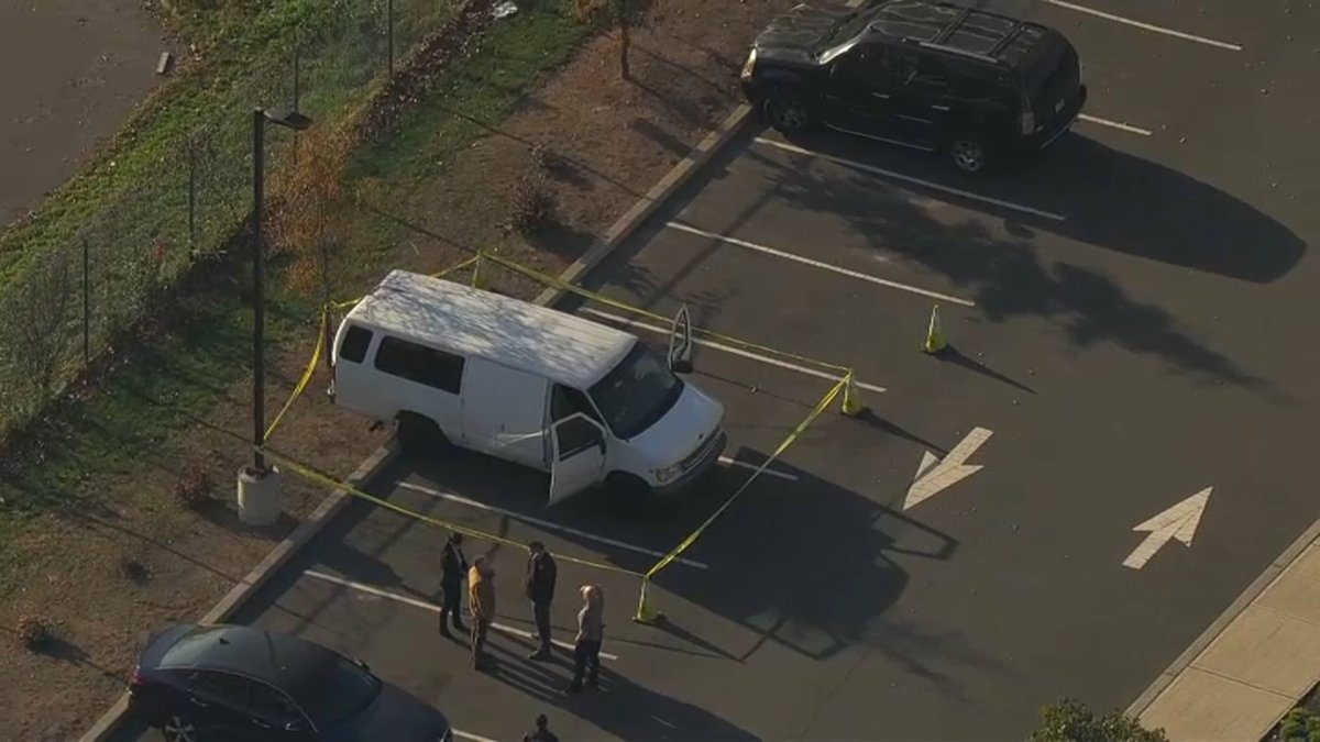 NJ news Man and woman found dead in van in Linden parking lot NBC