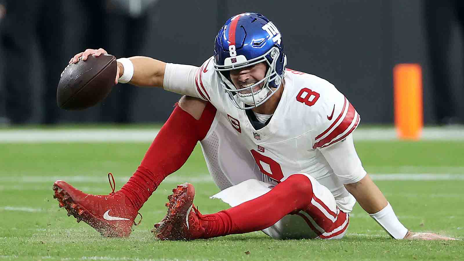 New York Giants quarterback picture: Daniel Jones future, Drew Lock role,  Tommy DeVito status, J.J. McCarthy rumors - Mirror Online