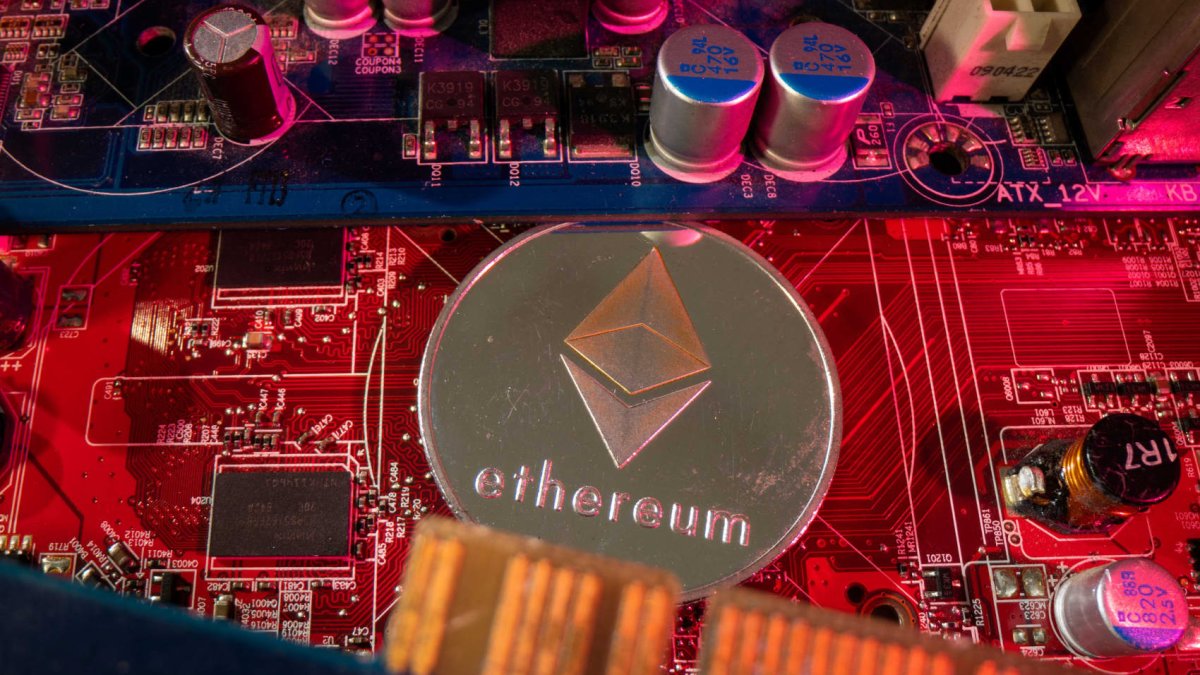 Ether rallies 6% in catchup trade as investors position for January - Vimarsana News