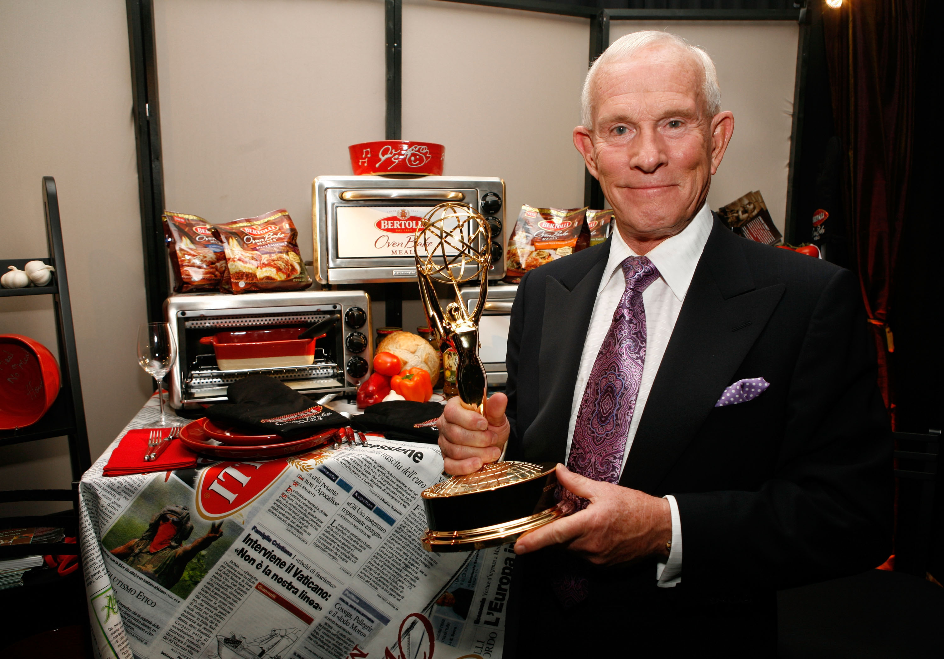 Tom Smothers, comic half of the Smothers Brothers, dies at 86 – NBC New York - Vimarsana News