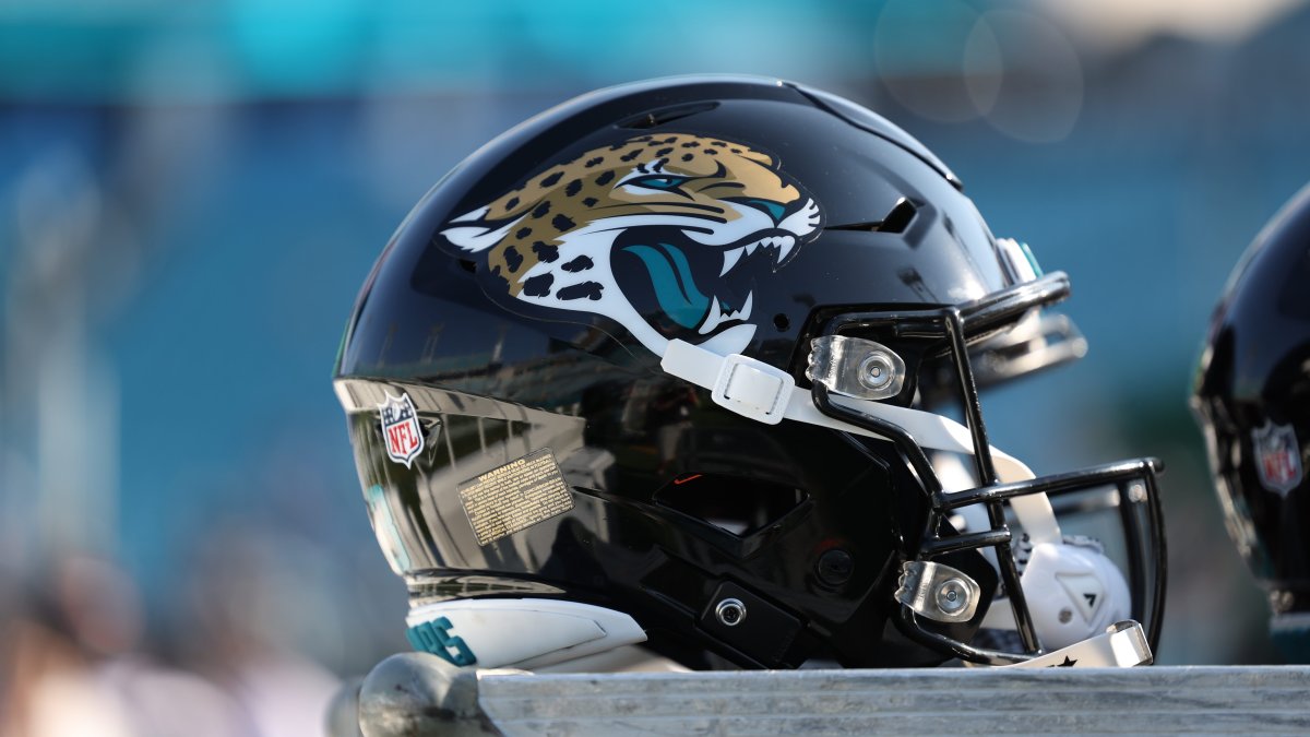 Ex-Jaguars worker who stole M from team sues FanDuel, saying it preyed on his gambling addiction