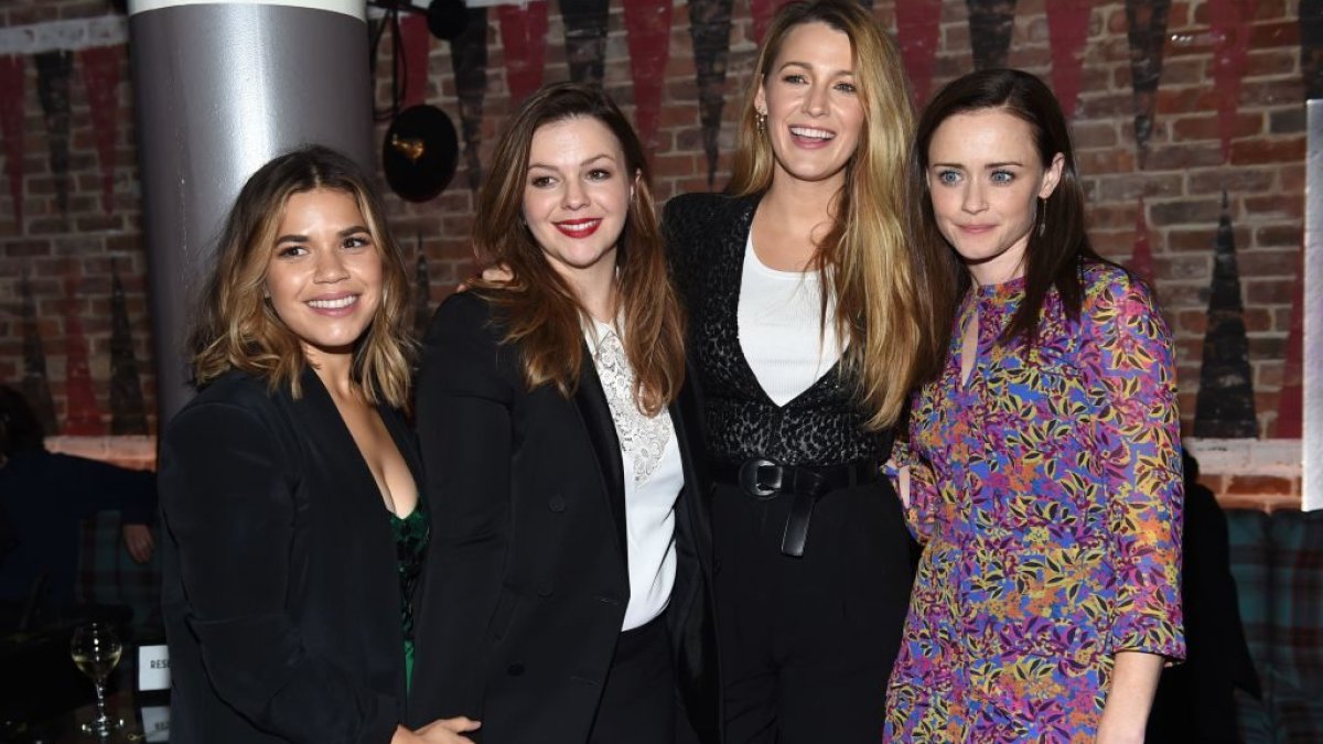 'Sisterhood of the Traveling Pants' Stars Have a Full Reunion – NBC New York - Vimarsana News