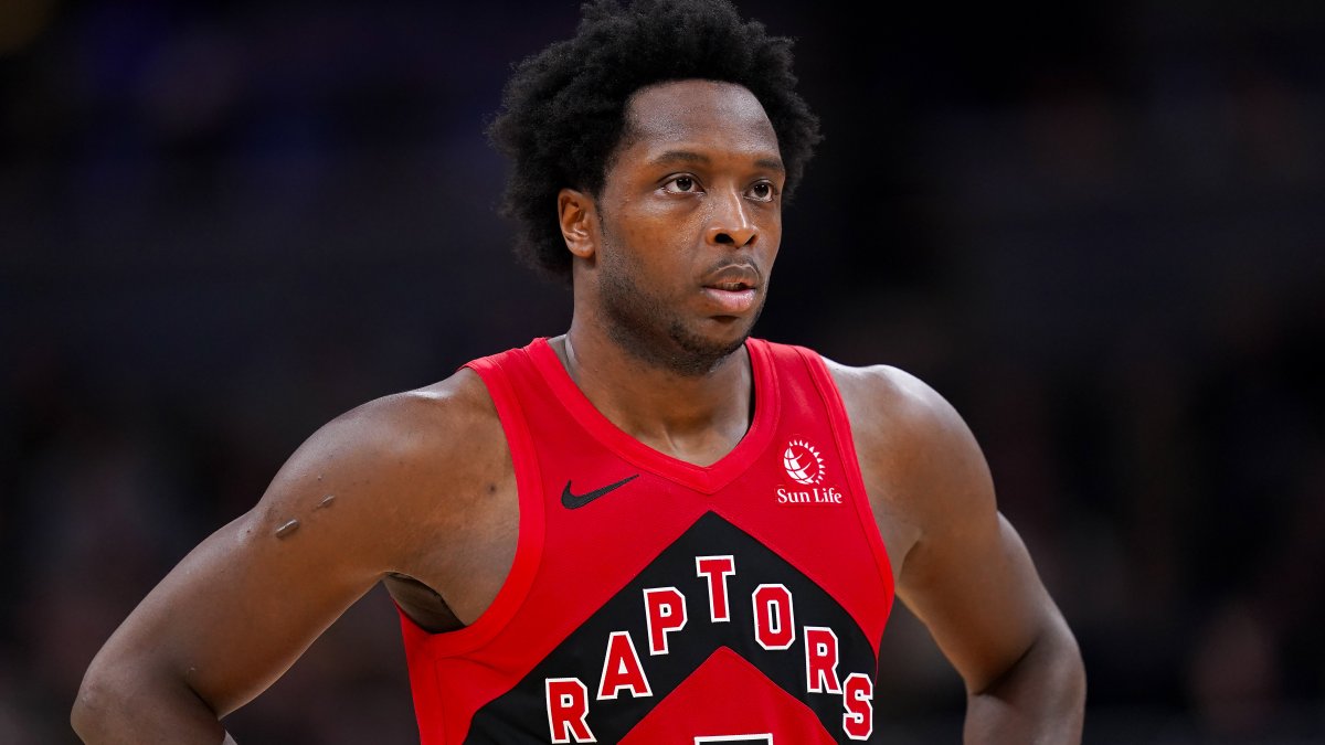Knicks trade RJ Barrett and Immanuel Quickley to Raptors for O.G.