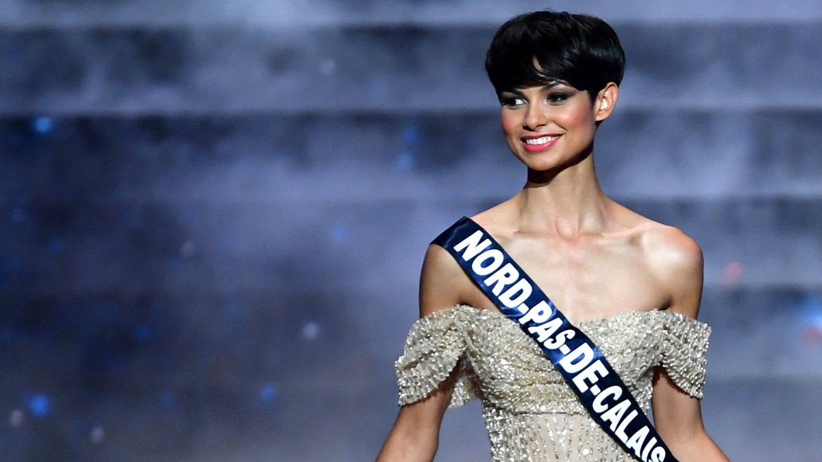 La gagnante de Miss France, Eve Gilles, défend sa coupe de cheveux de lutin – NBC New York