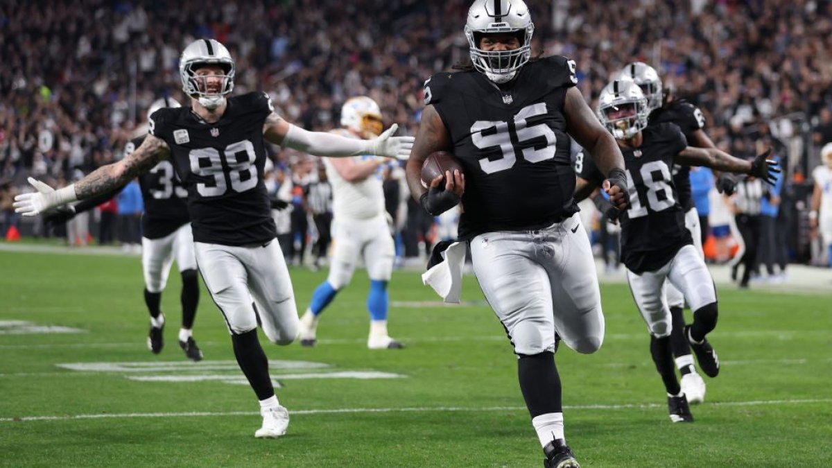 Raiders owner Mark Davis couldn’t believe win over Chargers – NBC New York