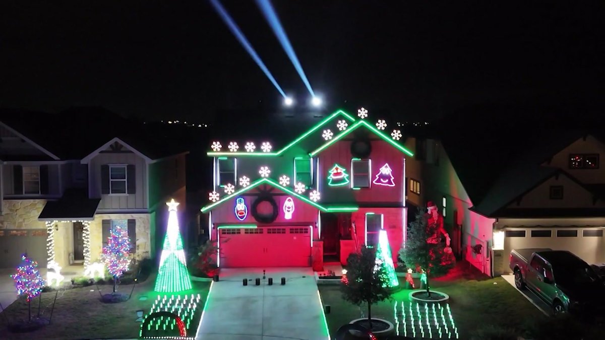 Family’s Christmas light show mistaken for aliens NBC New York