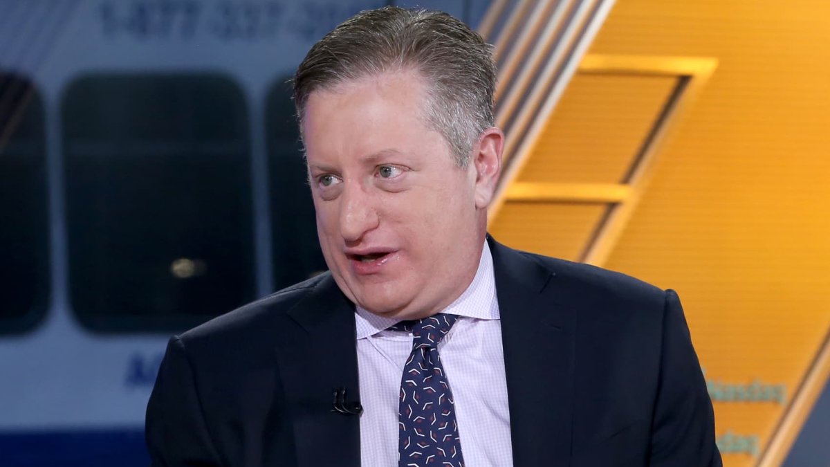 'Big Short' investor Steve Eisman worries 'everybody is coming into the year feeling too good,' sees room for disappointment – NBC New York - Vimarsana News