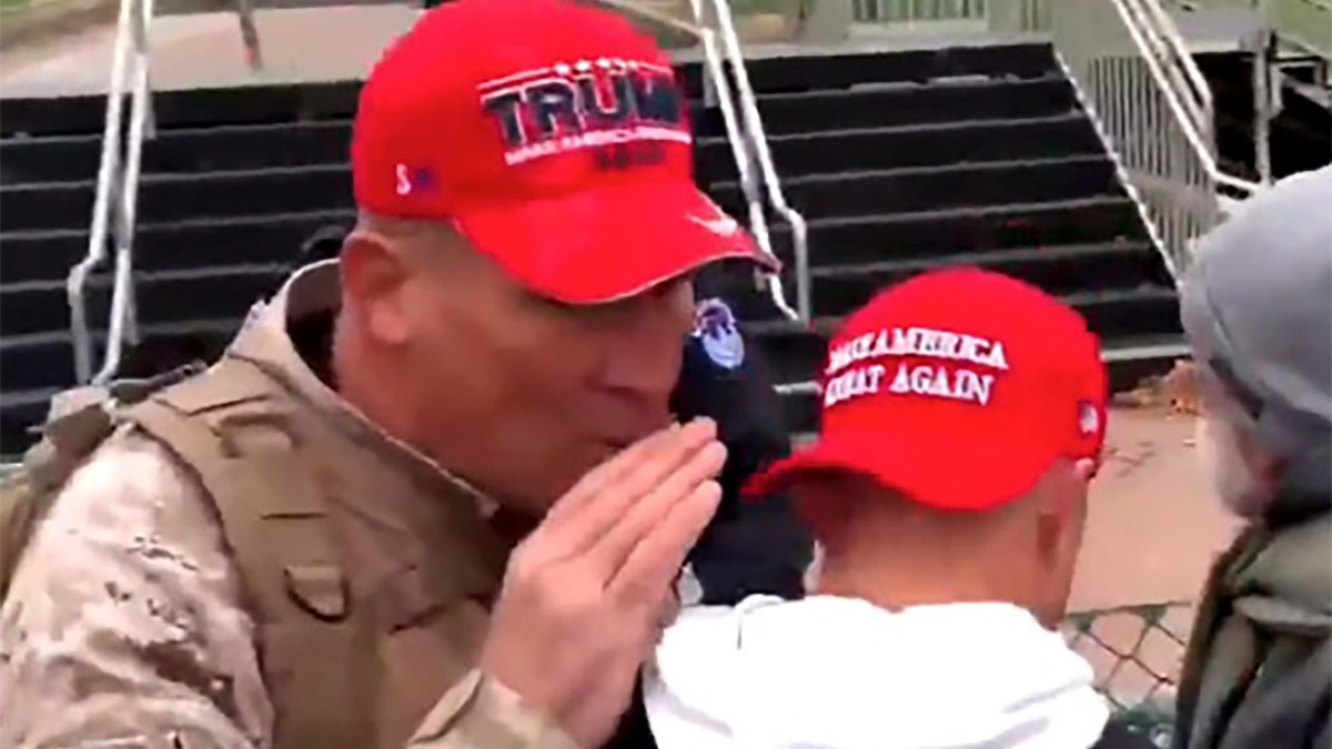 Trump supporter Ray Epps gets a year of probation over Jan. 6 Capitol riot – NBC New York - Vimarsana News