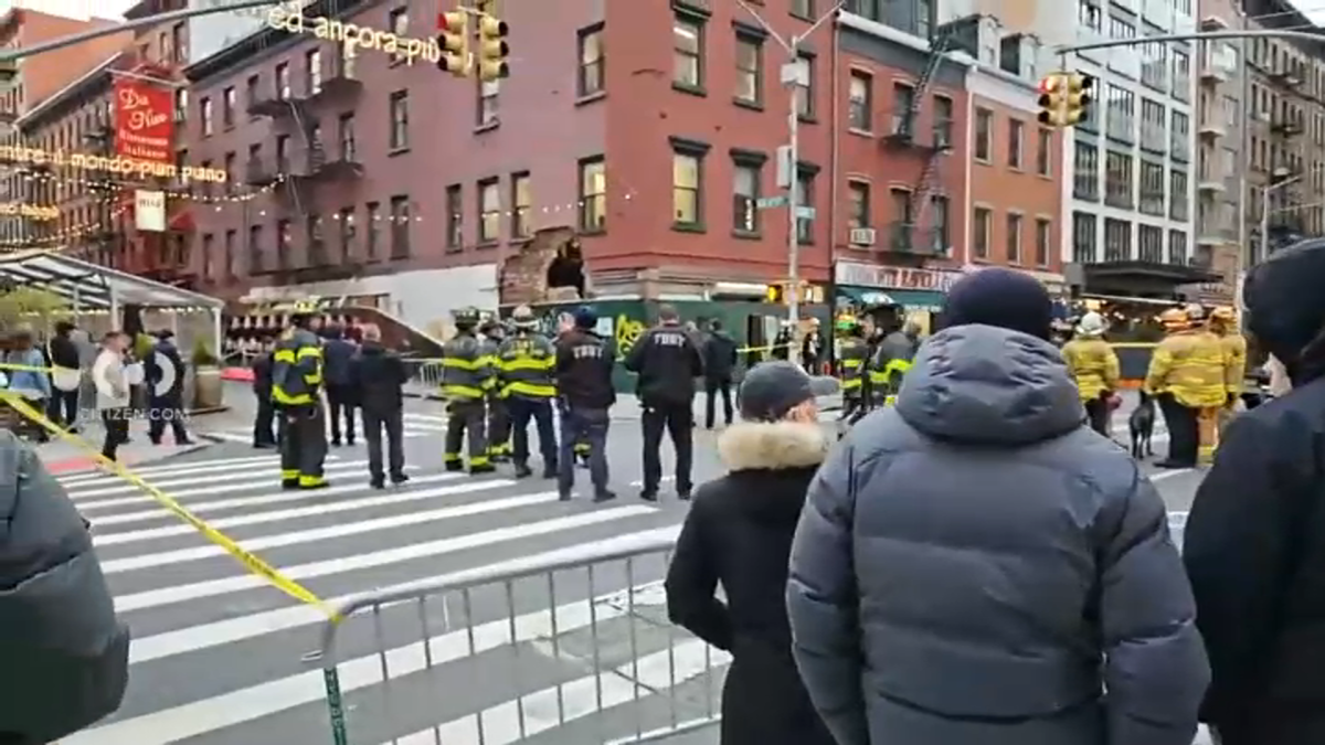 مدينة نيويورك تأمر بهدم مبنى Little Italy الذي كان يضم أقدم متجر للجبن في الولايات المتحدة بعد انهيار جزئي للجدار – NBC New York مدينة نيويورك تأمر بهدم مبنى Little Italy الذي كان يضم أقدم متجر للجبن في الولايات المتحدة بعد انهيار جزئي للجدار – NBC New York