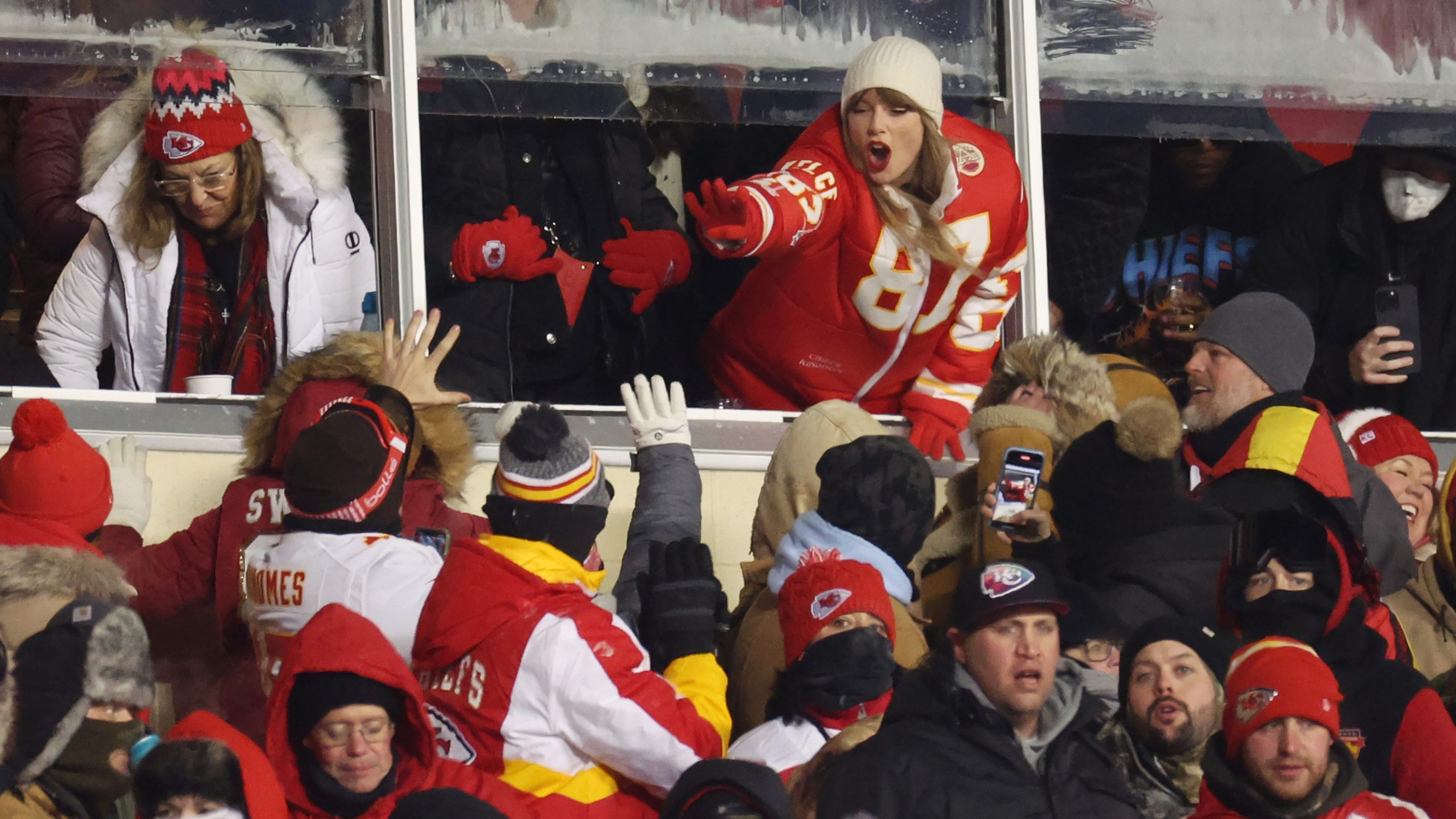 Will Taylor Swift travel to Buffalo for the ChiefsBills playoff game