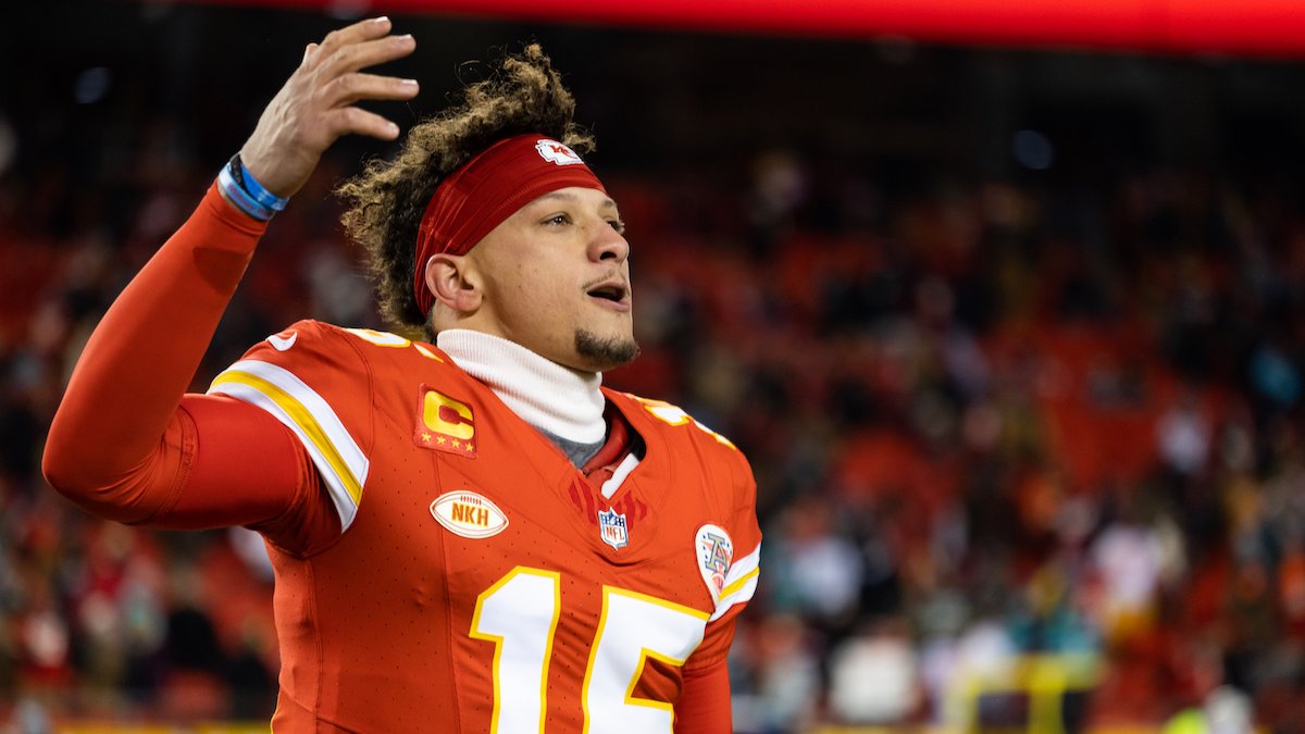 Patrick Mahomes to play first career road playoff game vs. Bills NBC