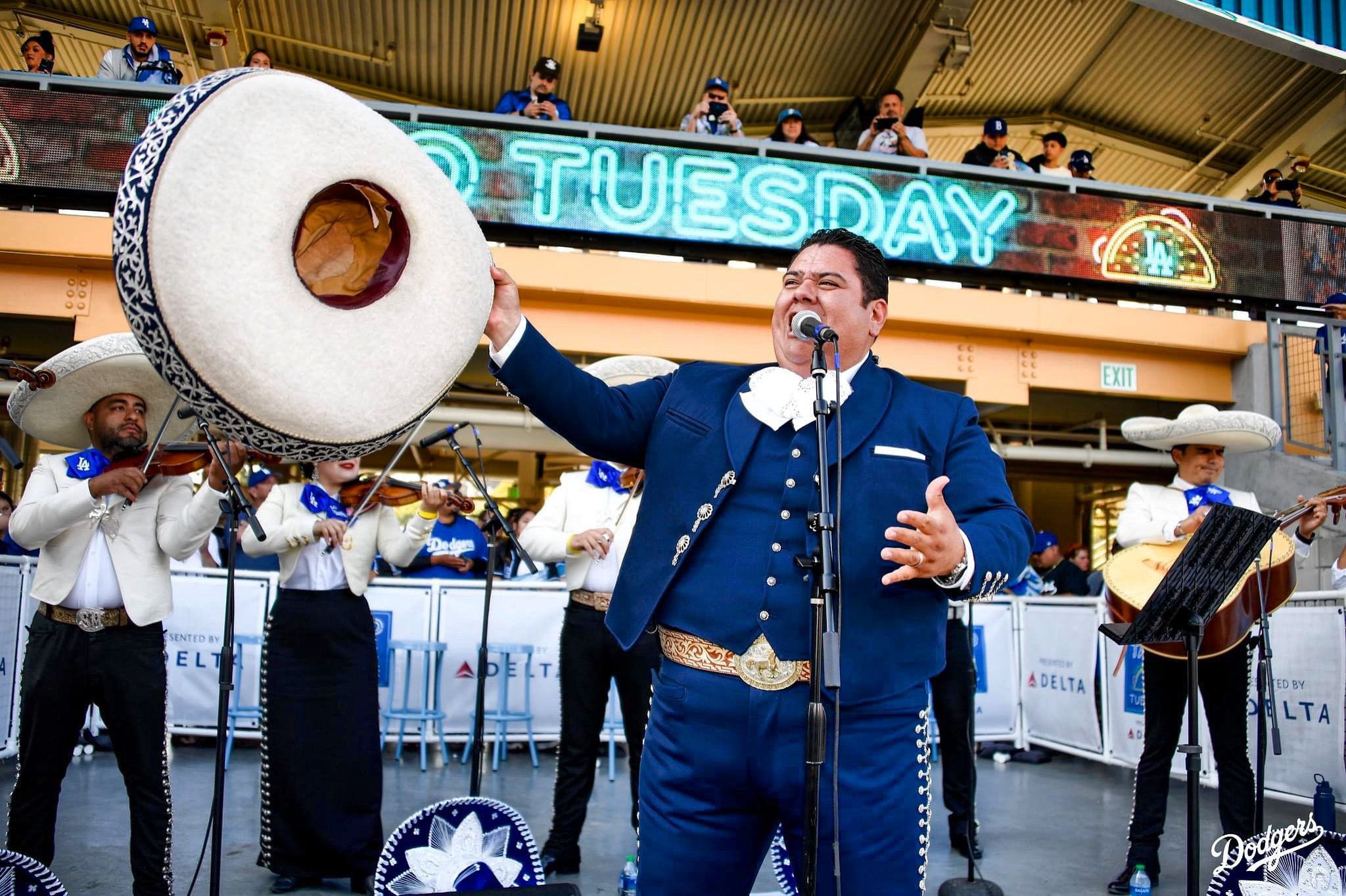 Hawthorne mariachi singer is first of genre under Snoop Dogg’s label