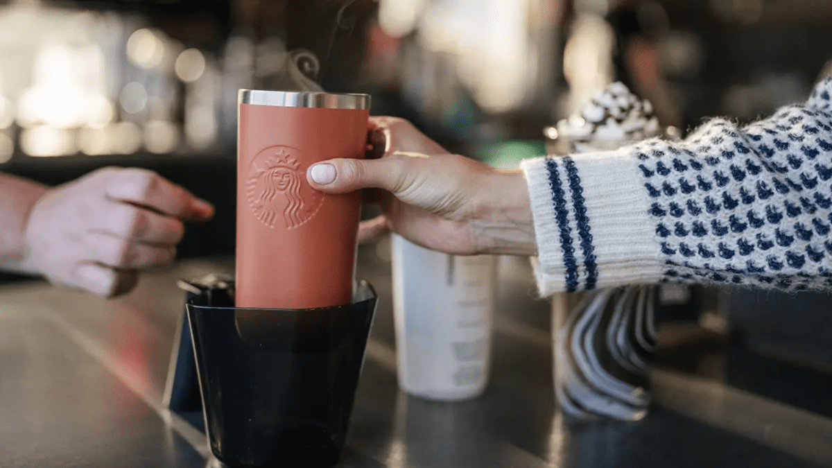 Starbucks is now allowing personal, reusable cups – NBC New York - Vimarsana News