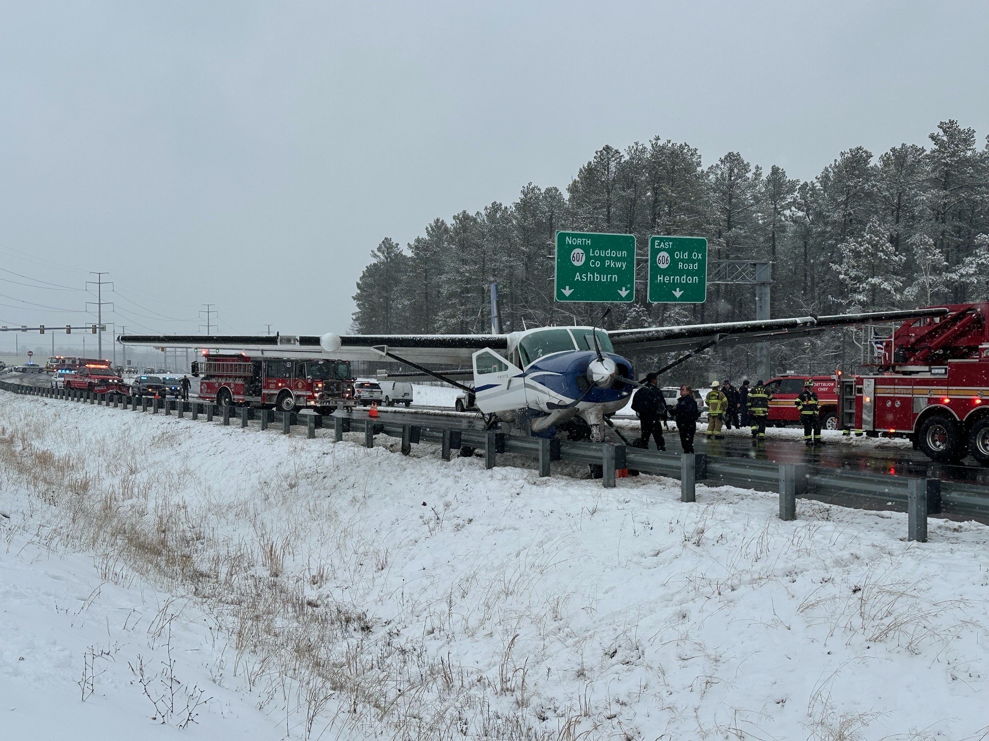 Small plane makes emergency landing on Loudoun County Parkway NBC New