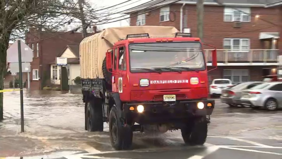 New Jersey flooding: rivers rising after heavy rain storm – NBC New York - Vimarsana News
