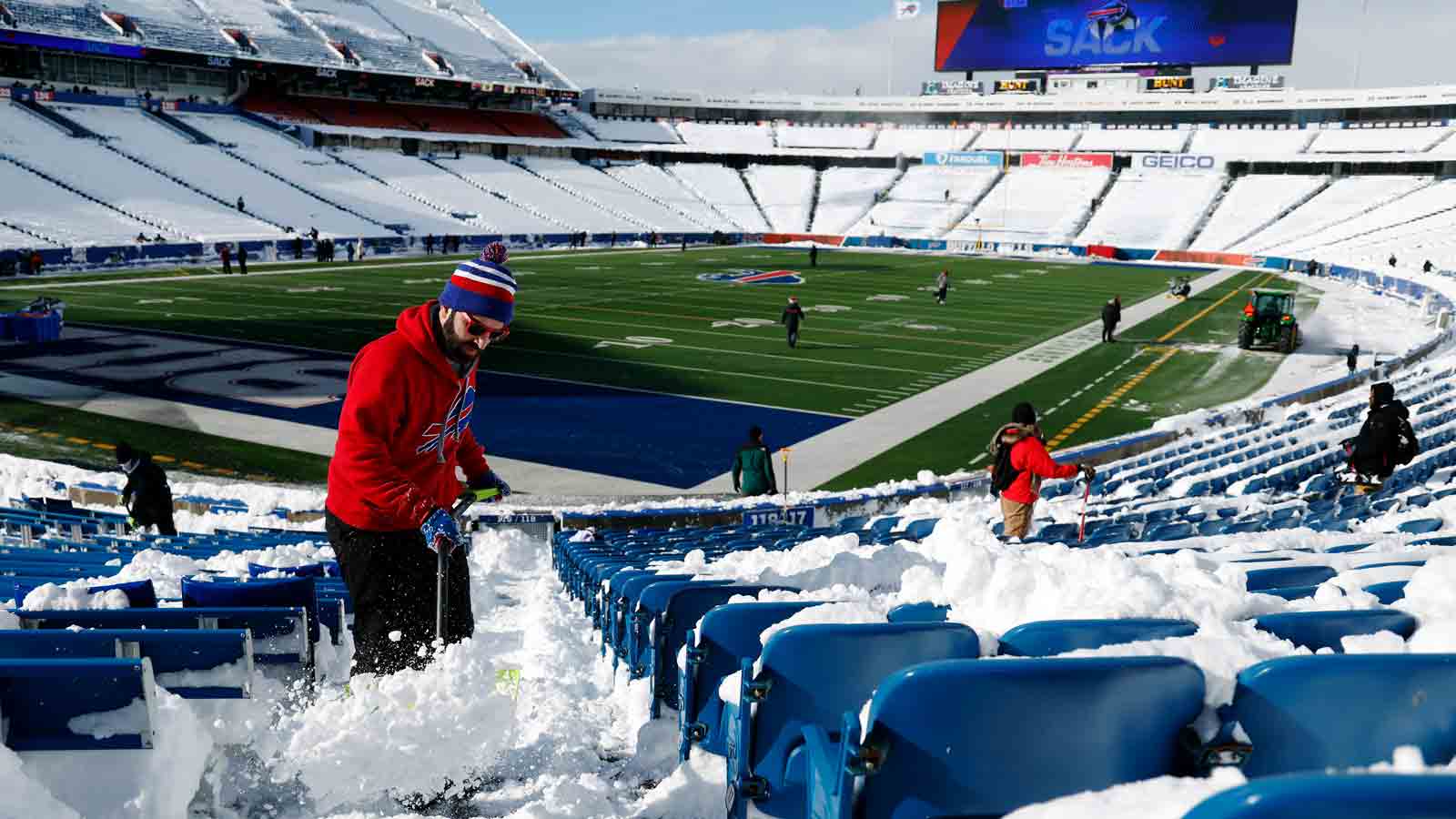 Hundreds line up at Highmark Stadium in Buffalo to shovel snow – NBC New  York