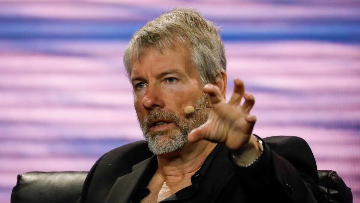 Bitcoin bull Michael Saylor nets $700 million in gains on three-day pop in crypto and MicroStrategy - Vimarsana News