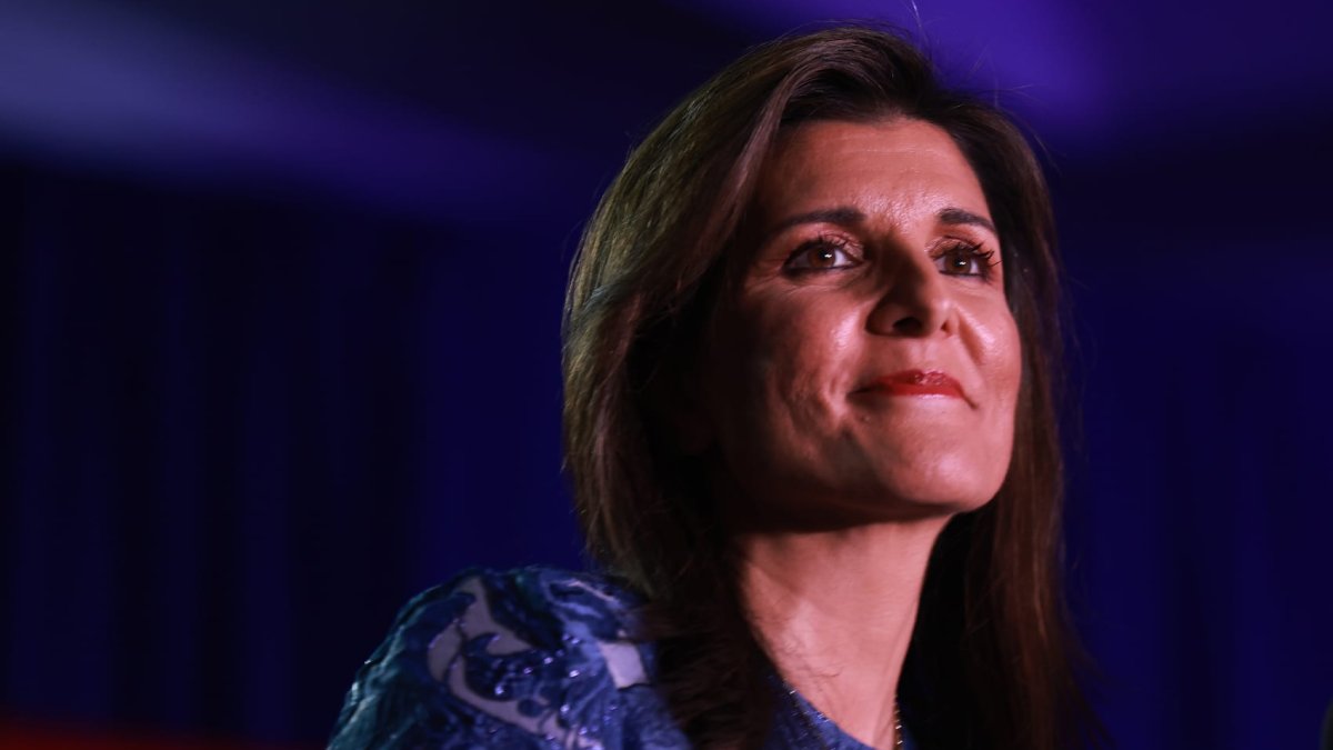 Nikki Haley makes surprise 'Saturday Night Live' cameo asking 'Trump' questions – NBC New York - Vimarsana News