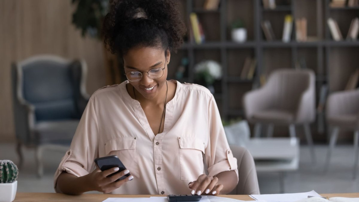 Companies can now help workers pay off student debt while saving for retirement—these 3 already offer the benefit - Vimarsana News