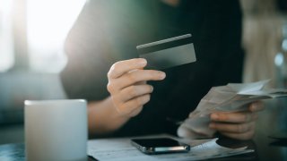 Credit card delinquencies surged in 2023, indicating ‘financial stress,’ New York Fed says