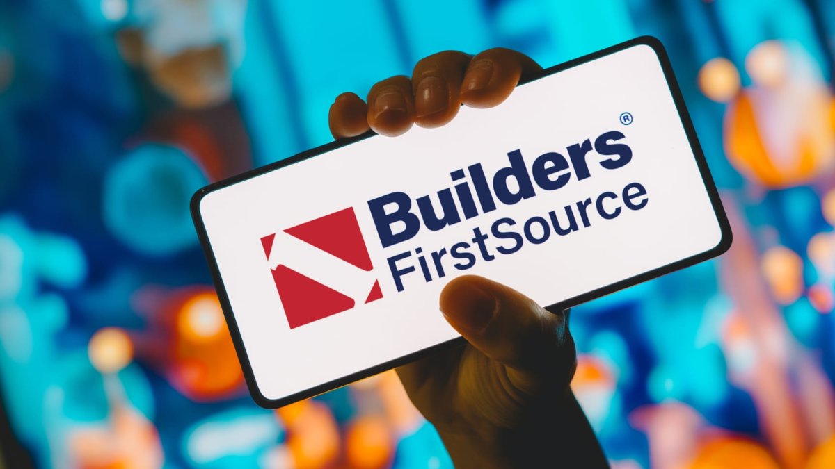 Despite a tough market, Builders FirstSource CEO says housing demand is 'really strong' – NBC New York - Vimarsana News