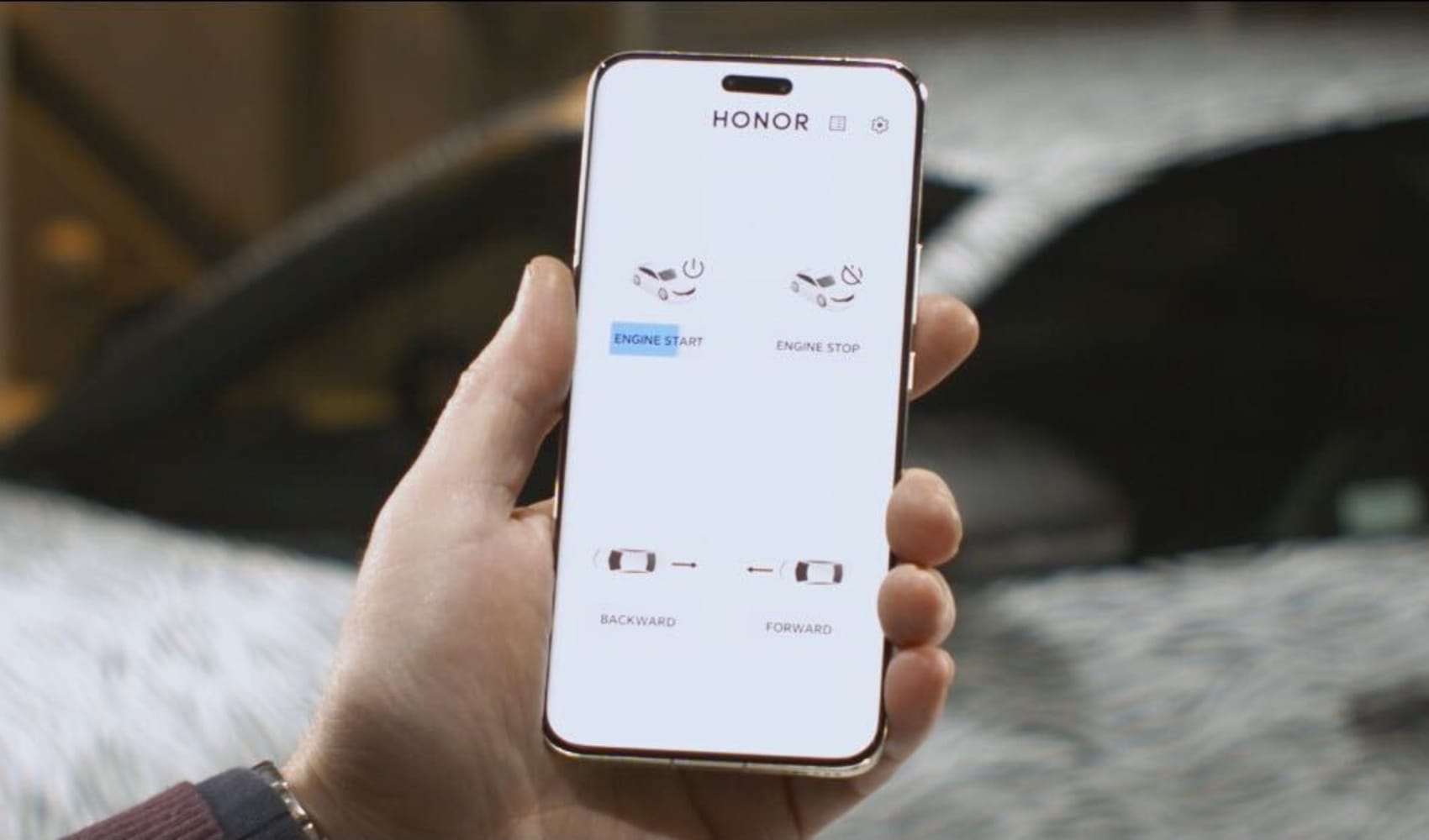 Huawei spin-off Honor shows off tech to control a car with your eyes
and chatbot based on Meta's AI
