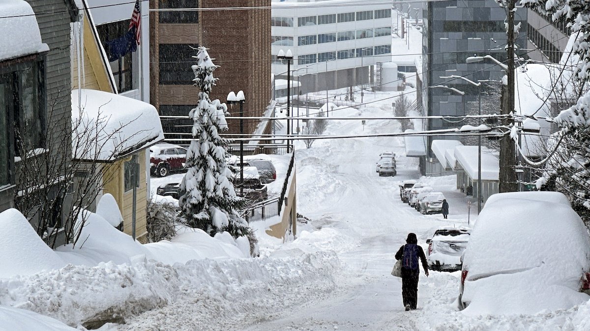 Alaska experiences heavy snow with temperatures below zero – NBC New York - Vimarsana News