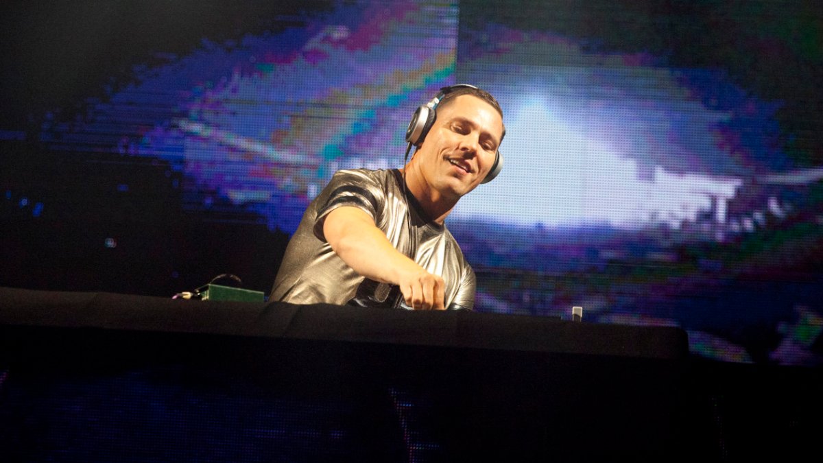 DJ Tiësto pulls out of Super Bowl for family reasons – NBC New York - Vimarsana News
