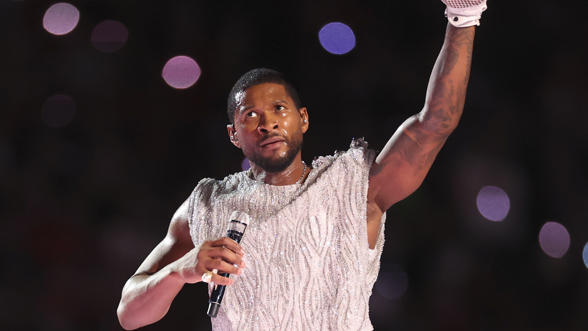 Who performed with Usher during Super Bowl halftime show? NBC New York