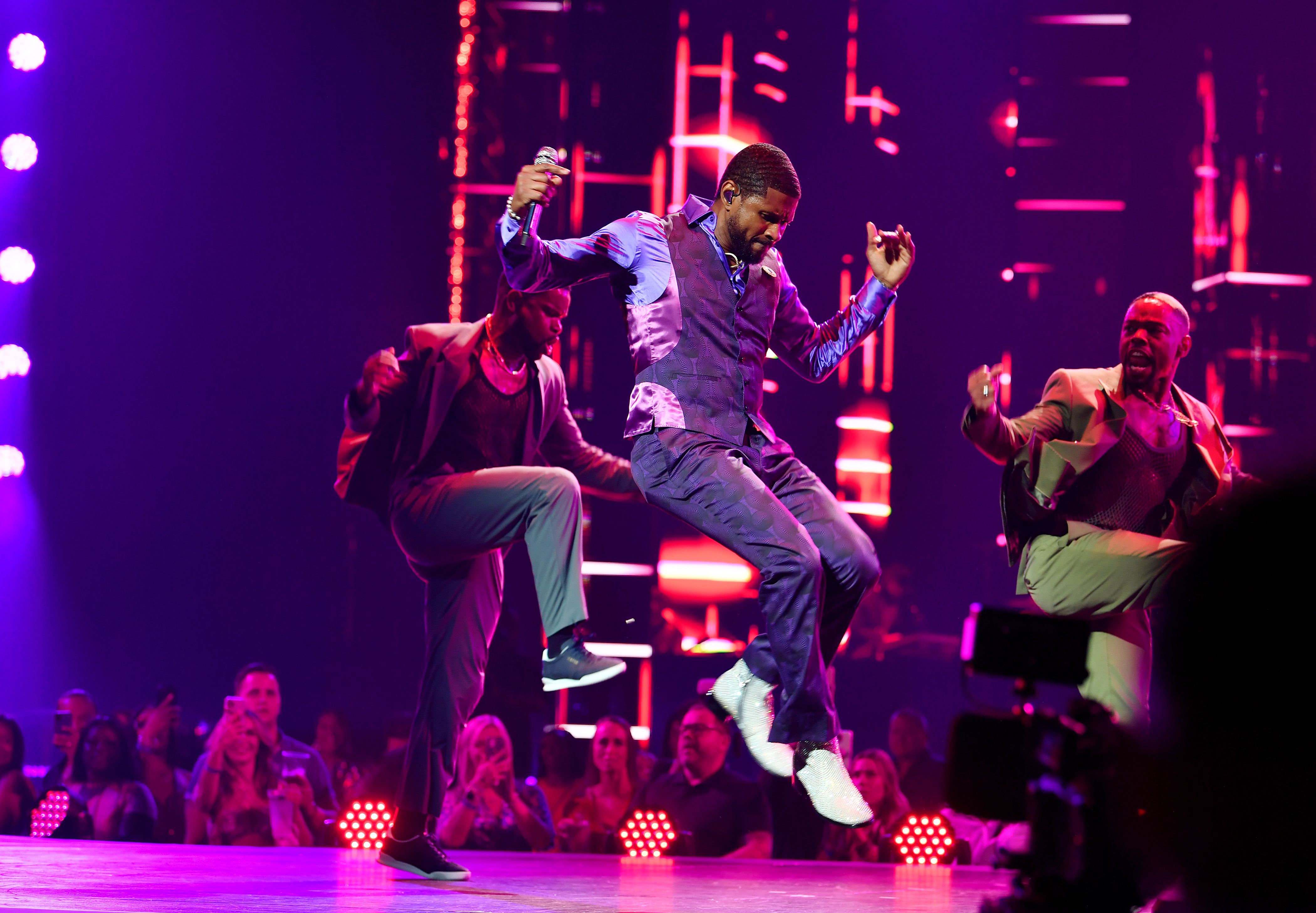 What song is Usher going to open the Super Bowl LVIII halftime with