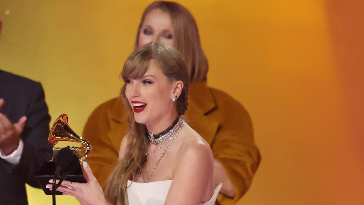 Taylor Swift 2025 Grammys