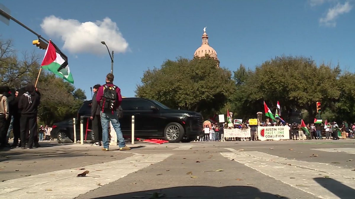 Tarrant County family calls on elected officials after hate crime stabbing – NBC New York - Vimarsana News