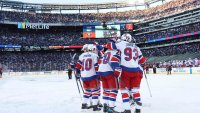 Rangers defeat Islanders in overtime of outdoor game at MetLife Stadium
