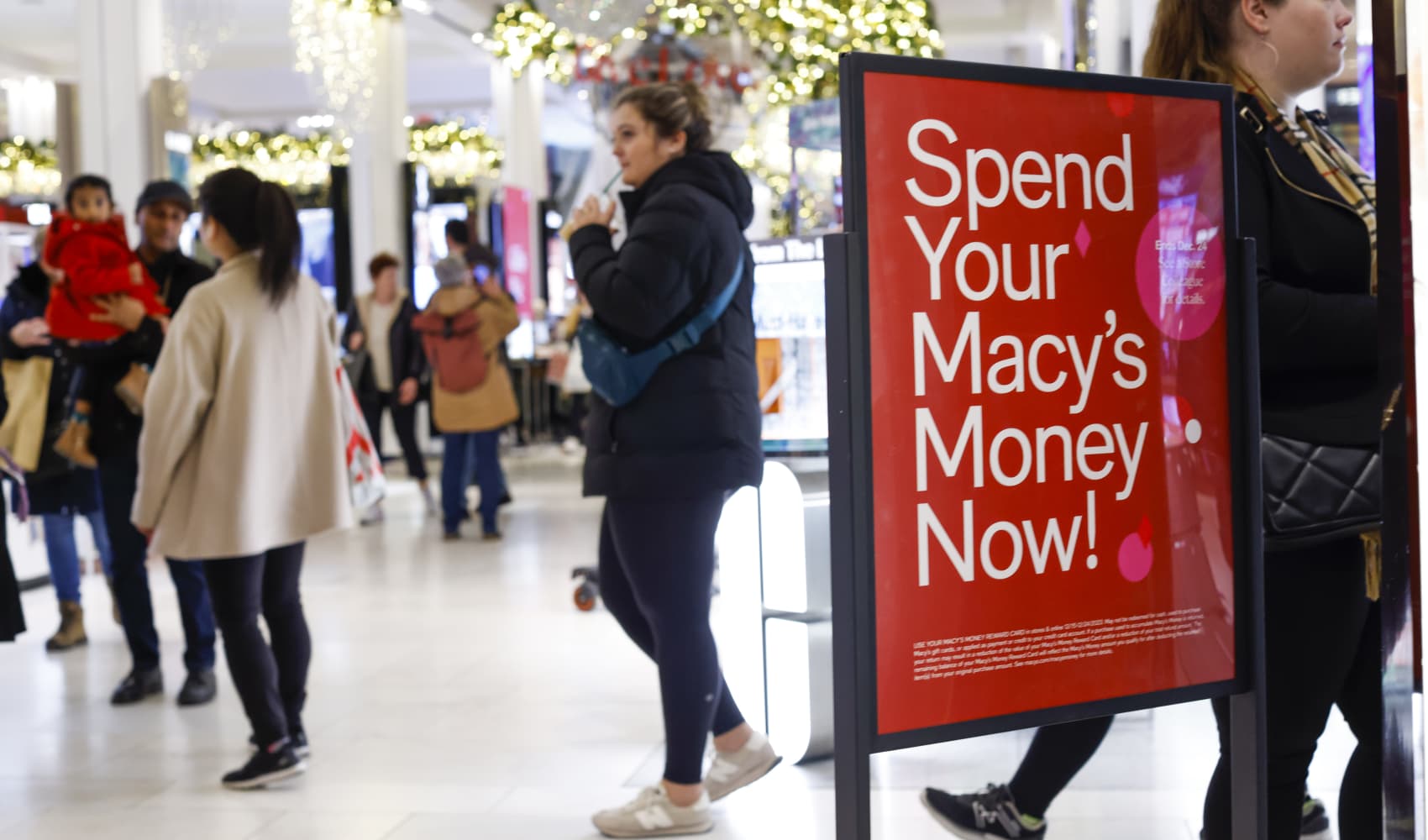 CNBC Daily Open: U.S. retail sales in sharp focus