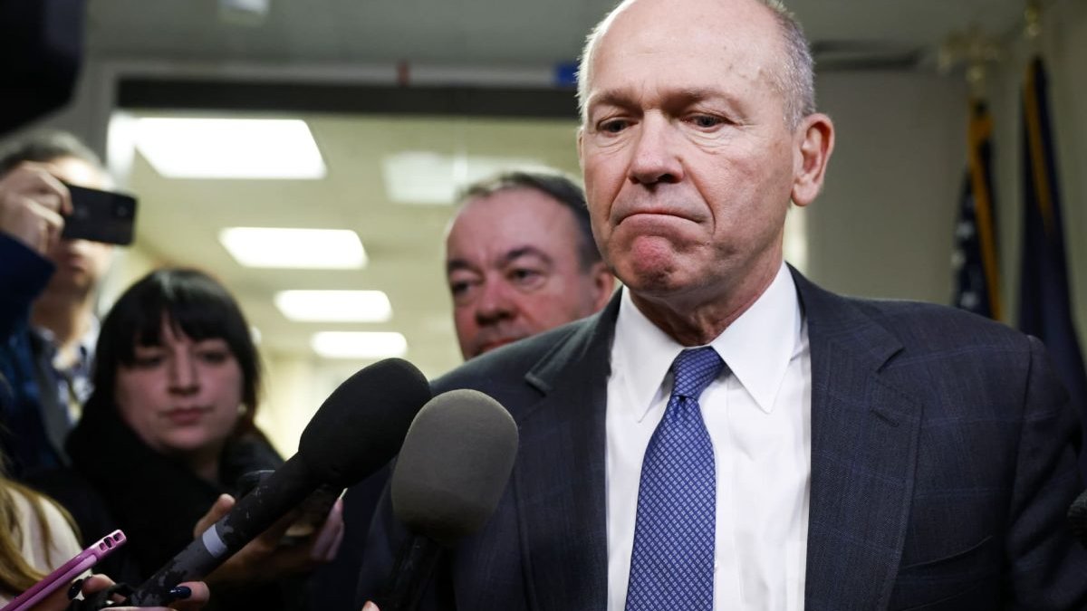 Boeing CEO to step down in wake of 737 Max crisis – NBC New York - Vimarsana News