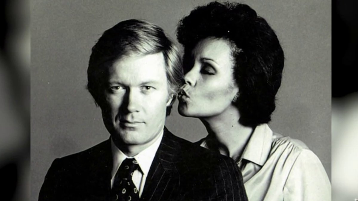 What’s the story behind this photo of Chuck Scarborough and Sue Simmons ...