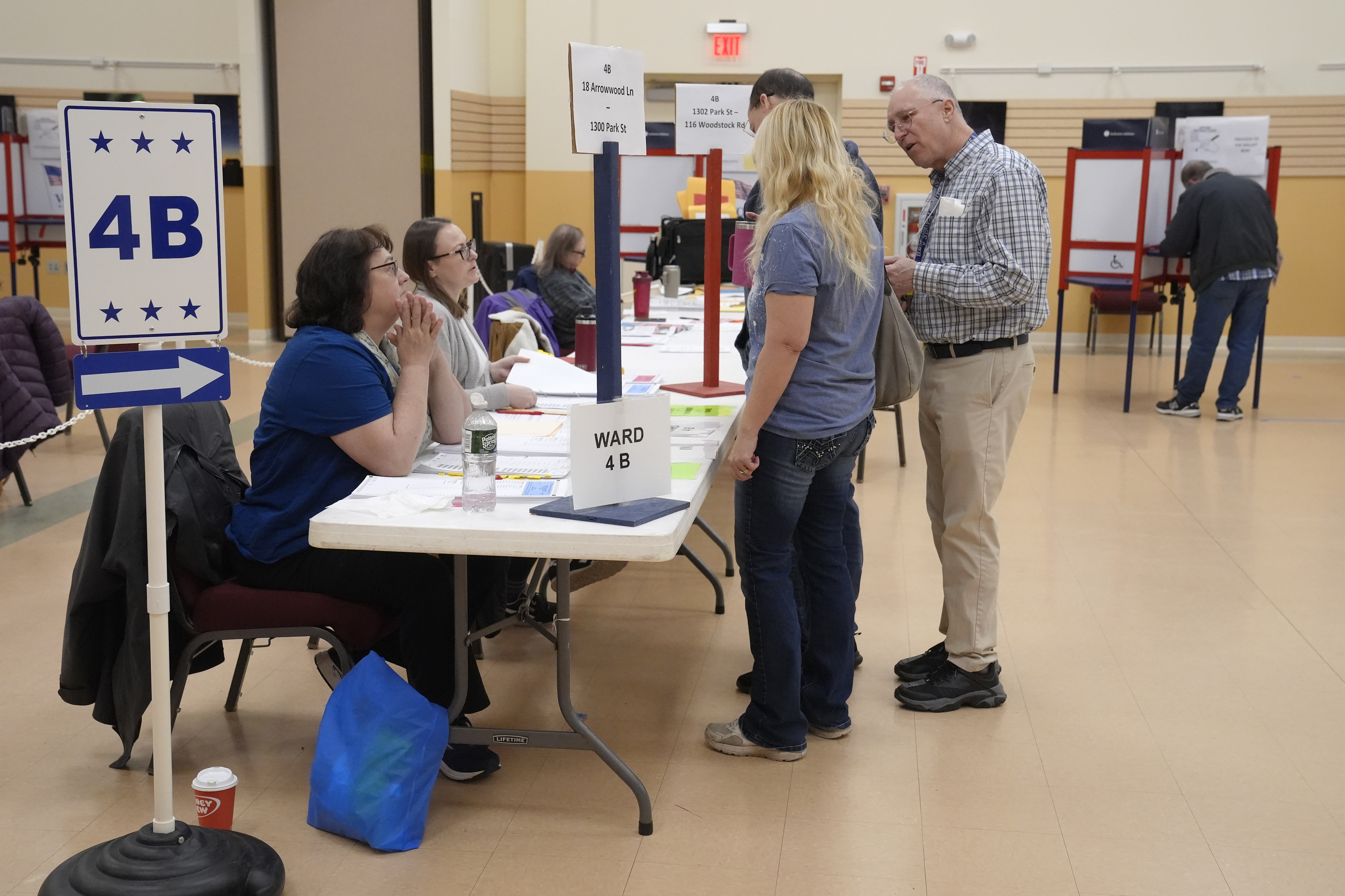 Super Tuesday Trump, Biden edge toward faceoff NBC New York