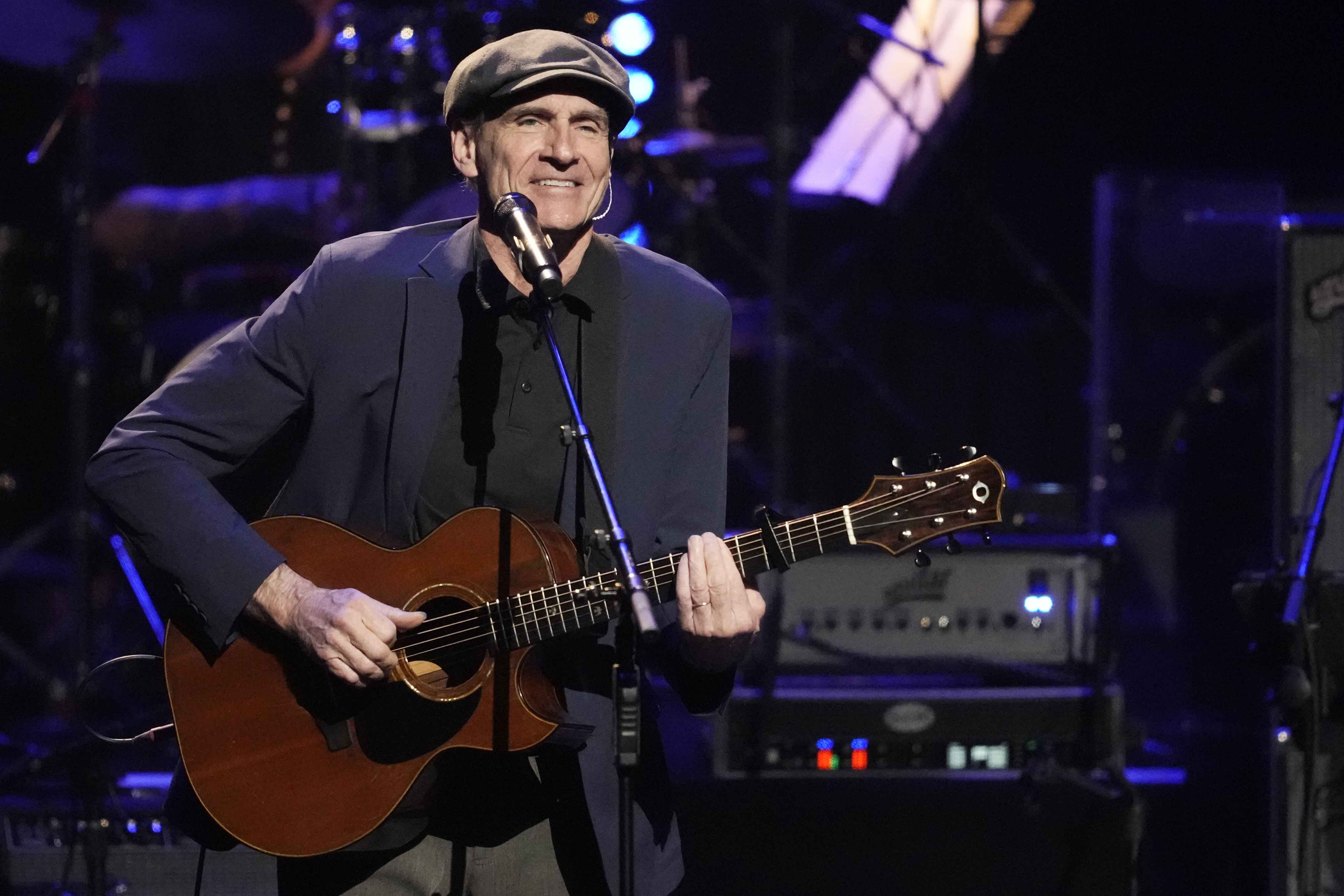 James Taylor talks about touring and the possibility of new music – NBC New York - Vimarsana News