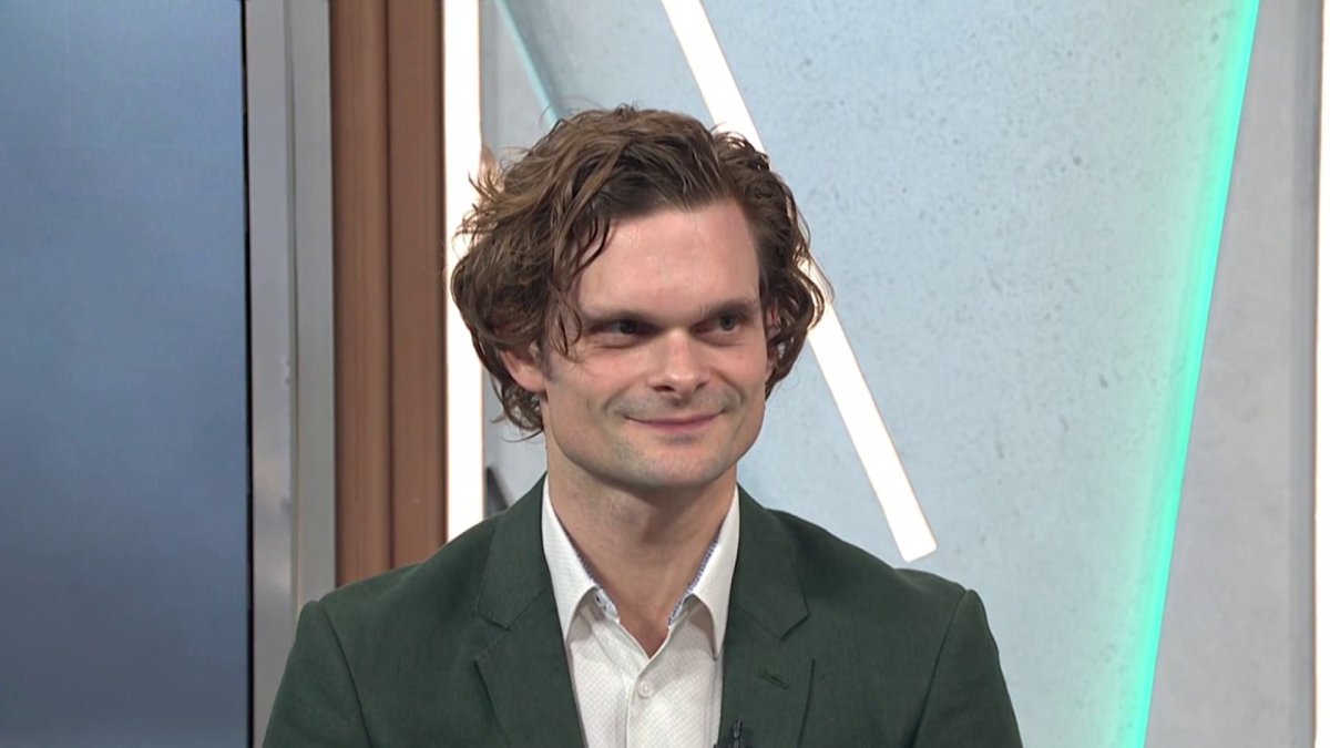 Andrew Durand talks new musical ‘Dead Outlaw’ & ‘Shucked’ – NBC New York