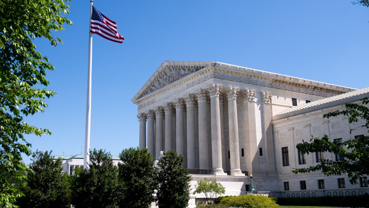 Supreme Court extends temporary hold on Texas immigration law NBC New