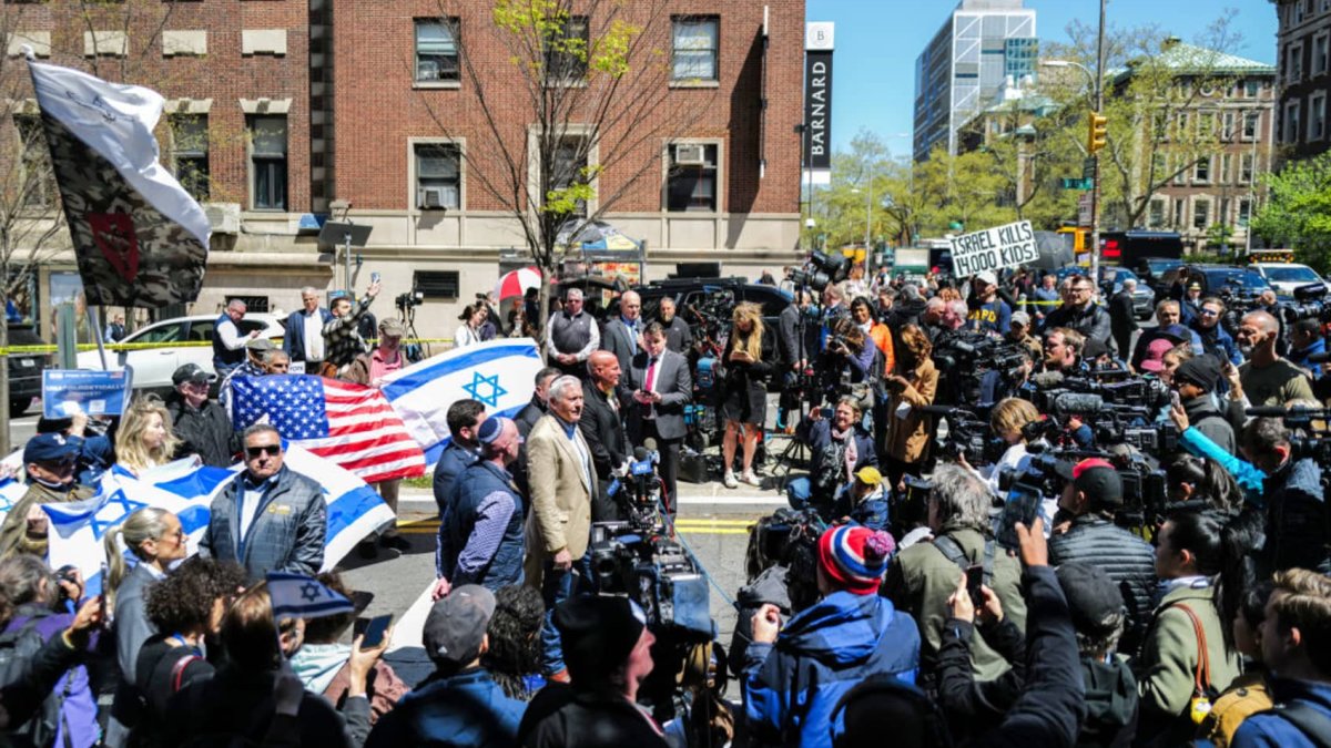 Billionaire donors rethink Columbia University support amid pro-Palestinian protests Photo