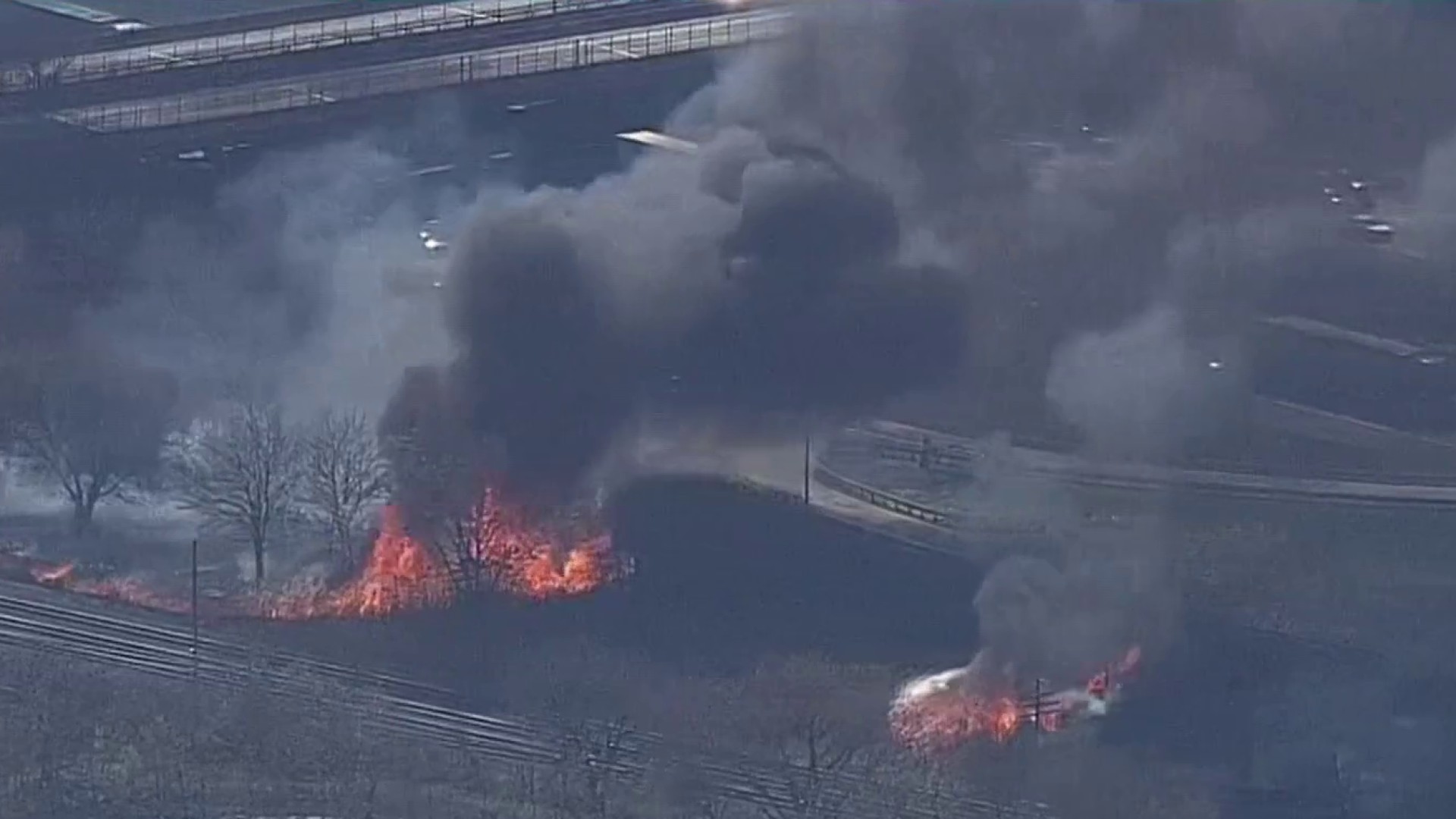 Elizabeth, NJ Brush Fire Near Newark Airport – NBC New York