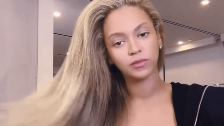 Beyoncé shares rare look at her natural hair with wash day routine ...