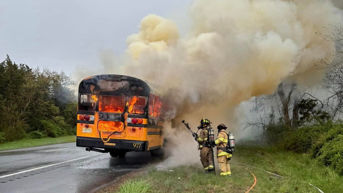 Garden State Parkway school bus fire probe – NBC New York