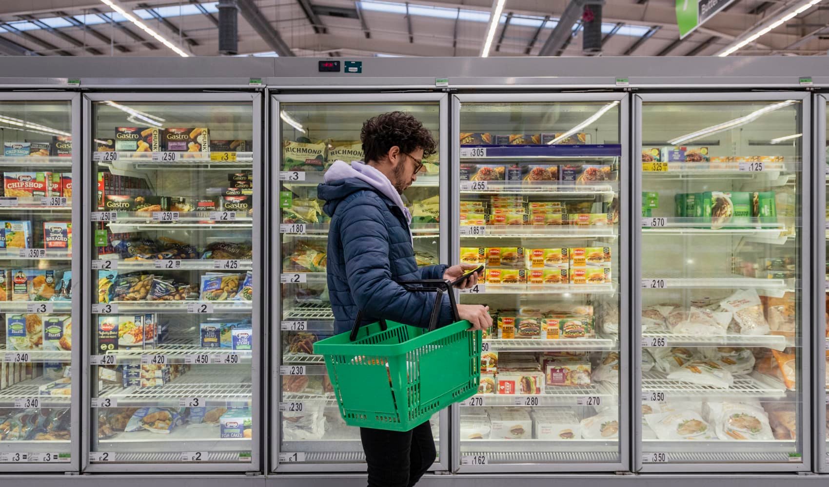 UK inflation comes in hotter than expected, slashing June rate cut bets - Vimarsana News