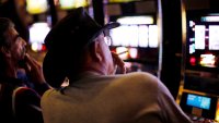 Shareholders push casinos to reassess indoor smoking