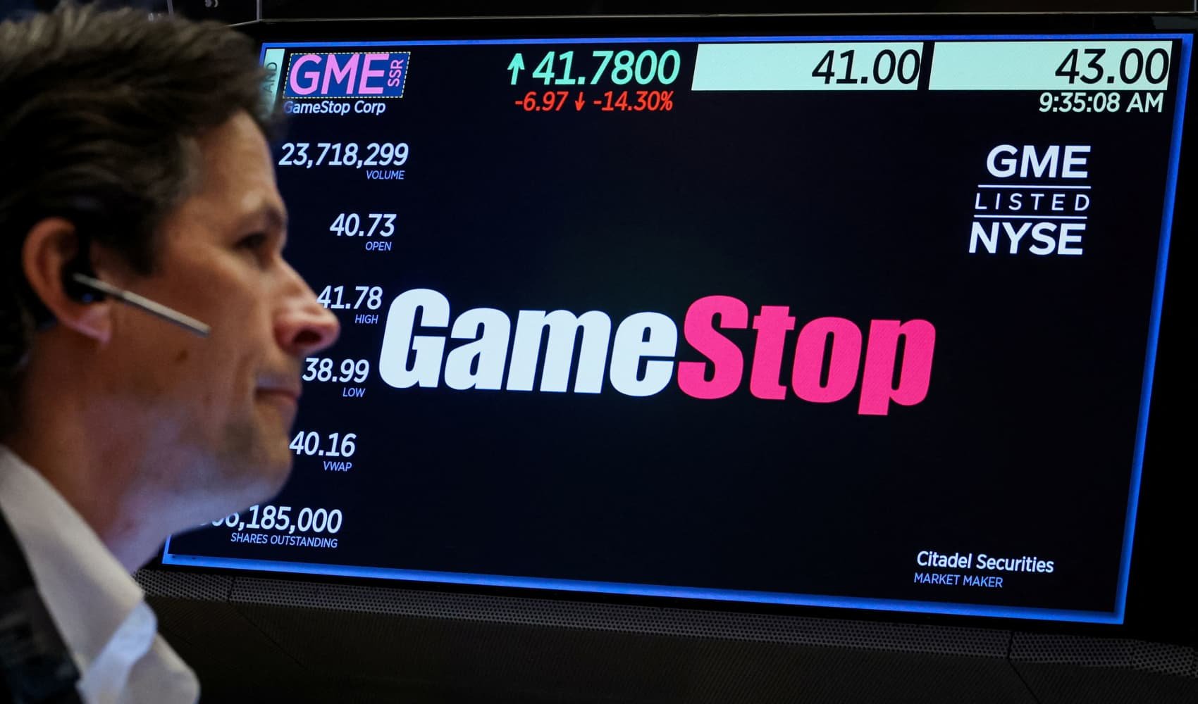 GameStop shares rise 26% in premarket trading after $933 million stock sale - Vimarsana News