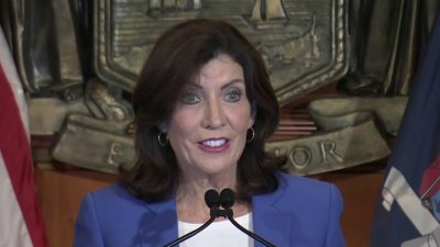 Hochul defends decision to pause congestion pricing