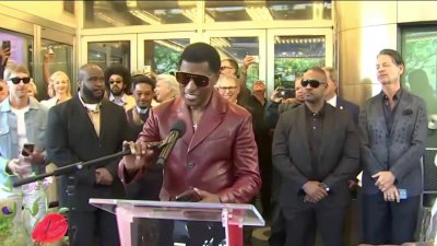 Apollo Theater inducts Babyface into Walk of Fame