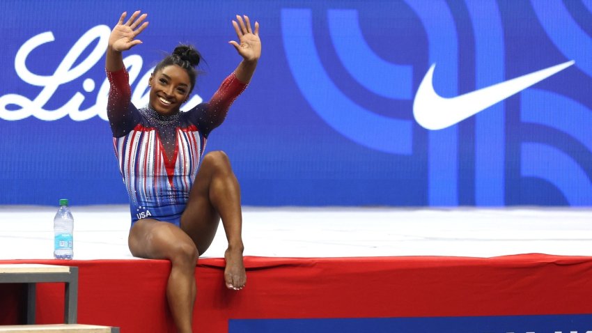 Biles nails floor routine, wins US Trials